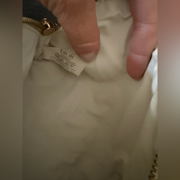 Vintage Christian Dior authentic gold tone clip earrings with CD makeup bag NWT - Picture 2 of 13